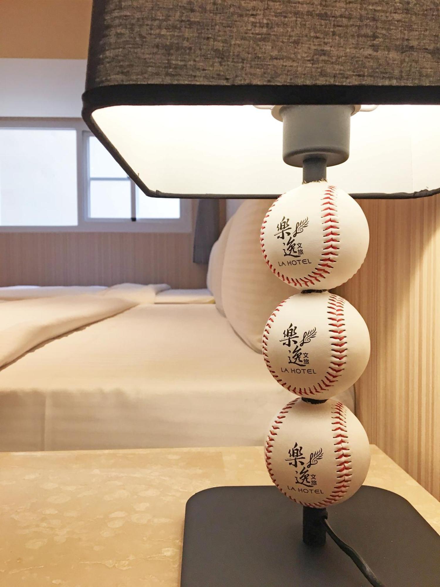 La Hotel-Baseball Theme Hall Kaohsiung Exterior foto